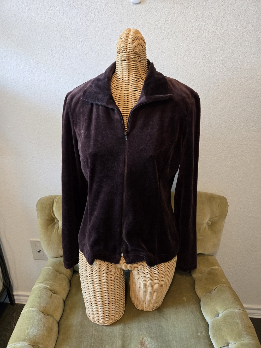 Women's Velvet Zip-Front Jacket in Dark Brown